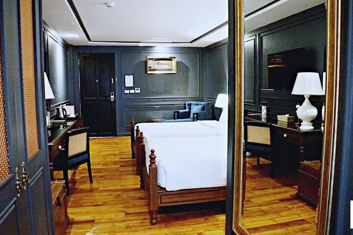 Room 17 of 124