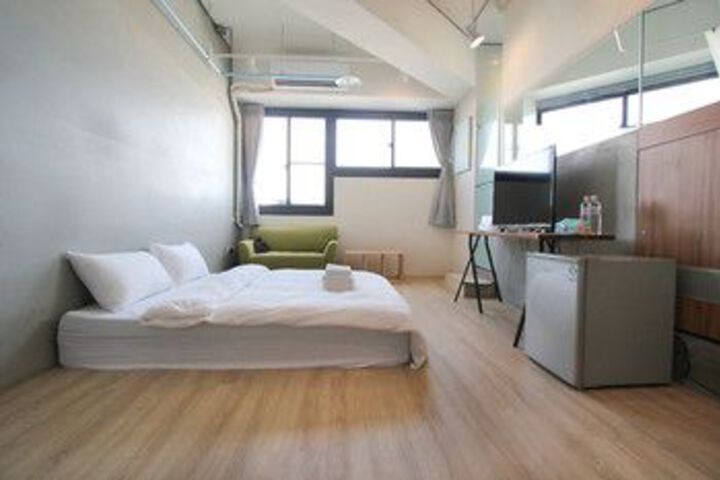 Room 25 of 64