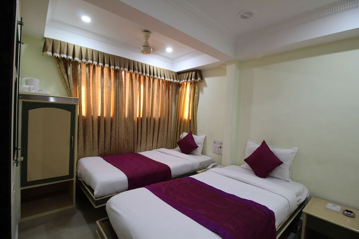 Room 12 of 24