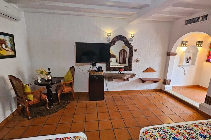 Room 9 of 22