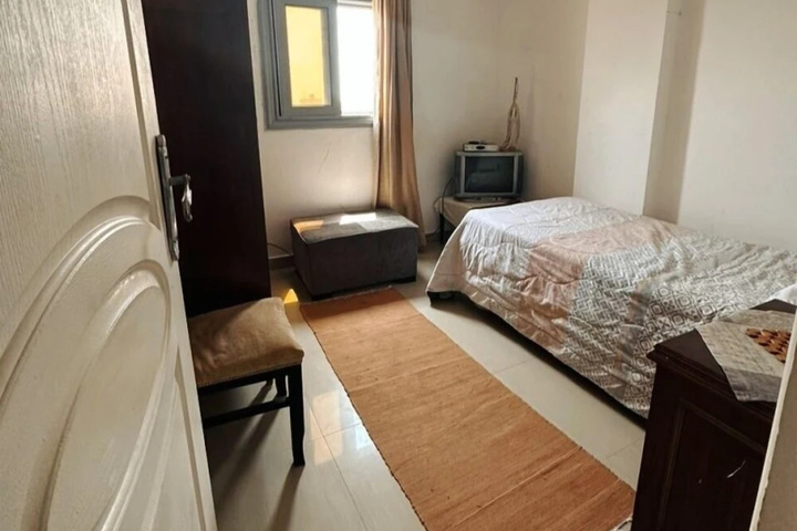 Female Only a Room in 3 Rooms Citycentre