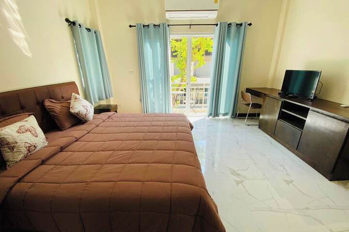 Room 17 of 39