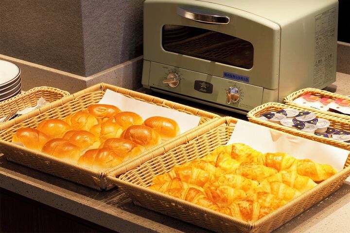 Dining Photos