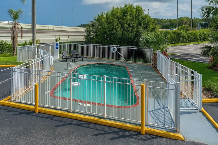 Pool 11 of 16