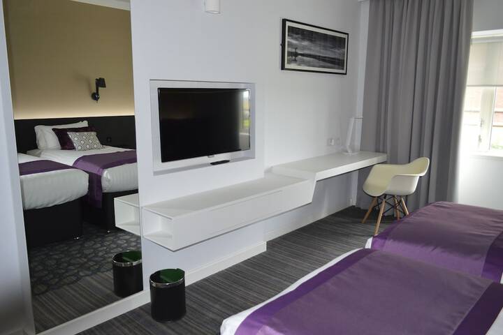 Room 14 of 50