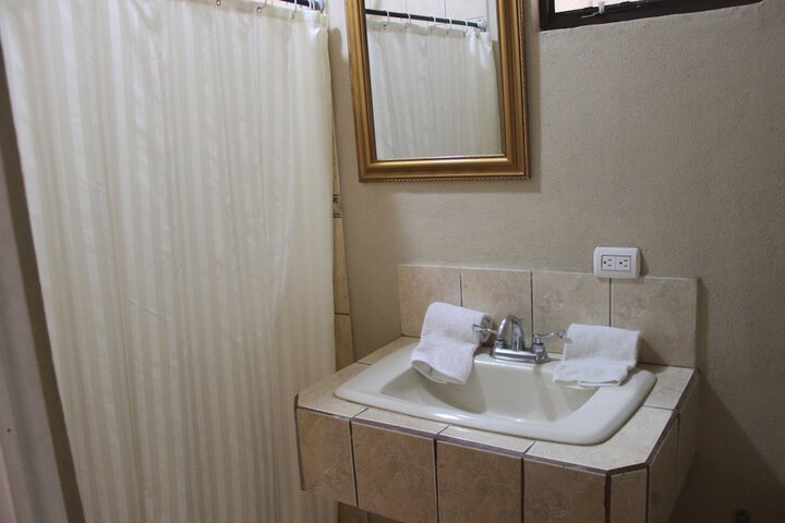 Room 25 of 57