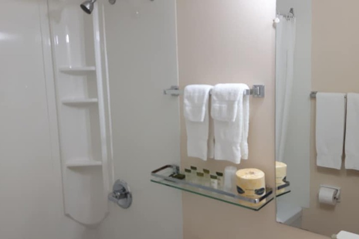 Room 21 of 33