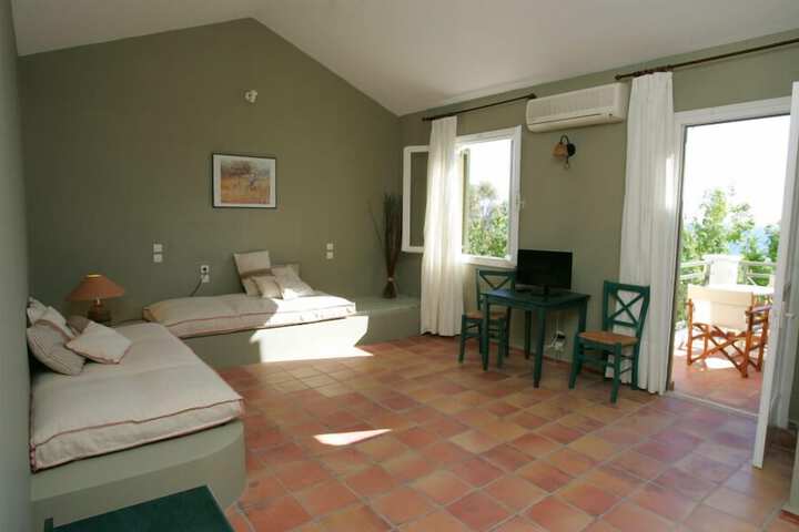 Room 25 of 93