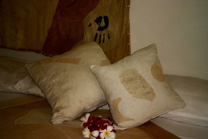 Room 6 of 51