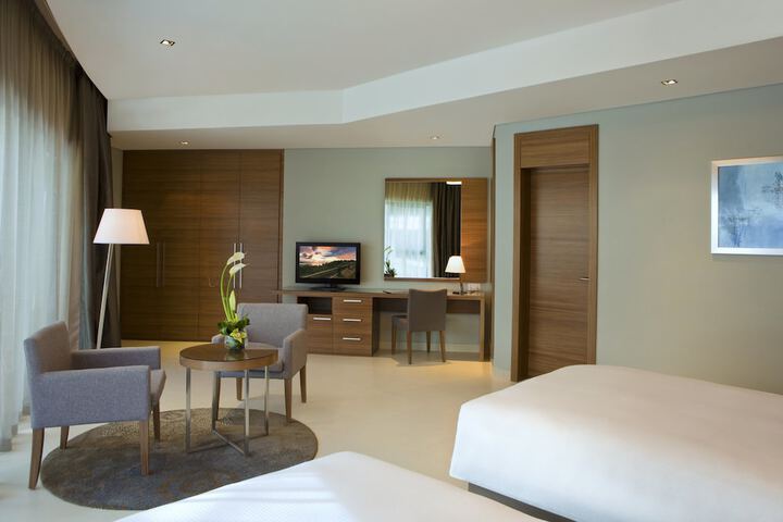 Room 10 of 75