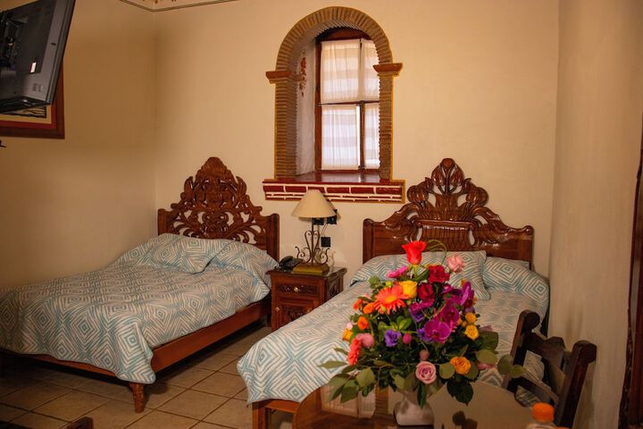 Room 11 of 30