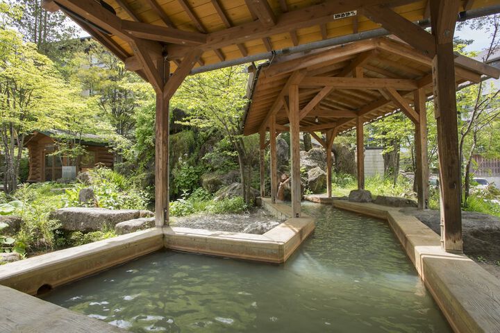 Hotel with Pool