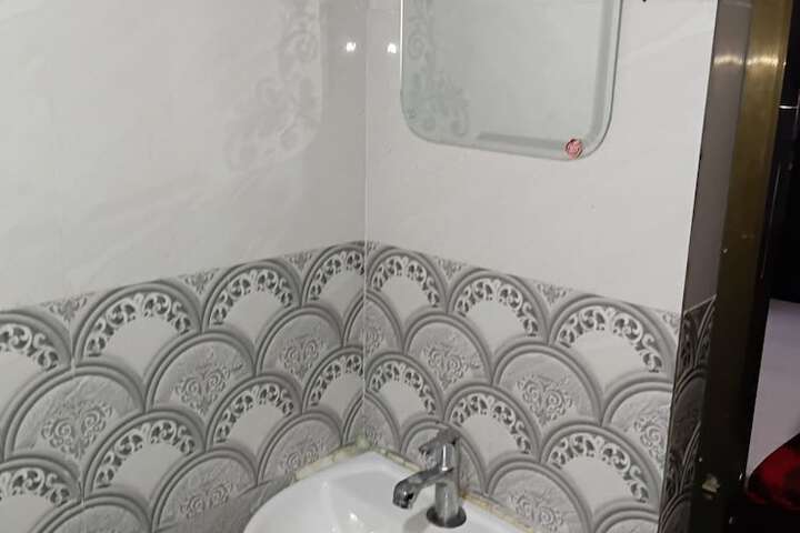 Room 16 of 20