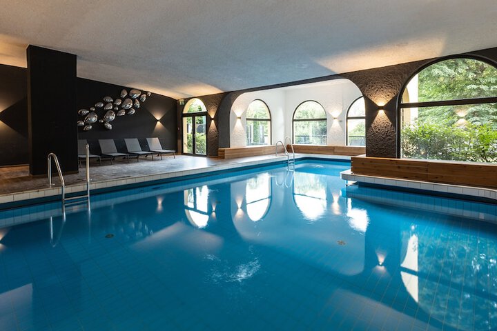 Pool 47 of 89