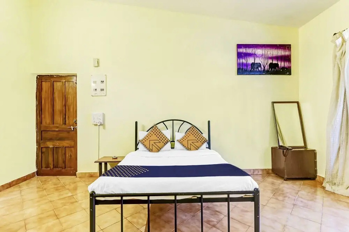 Room 5 of 15