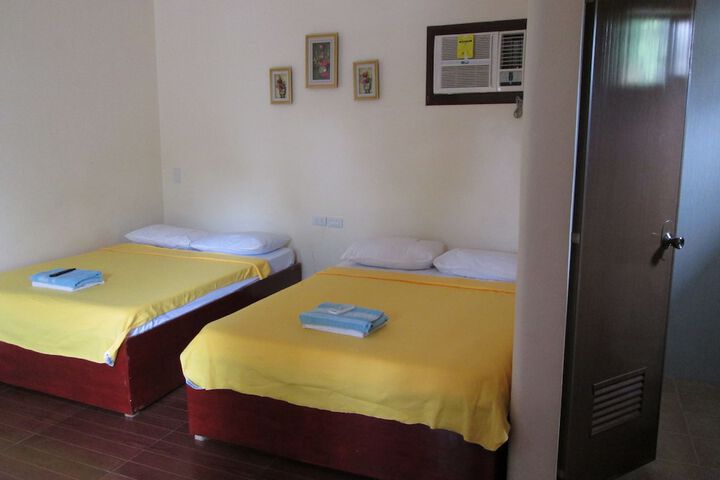 Room 12 of 27