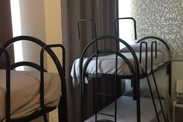 Room 14 of 29