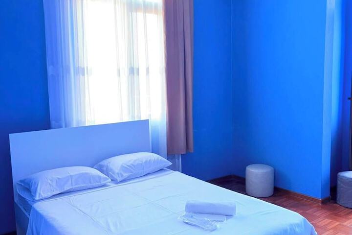 Room 4 of 22