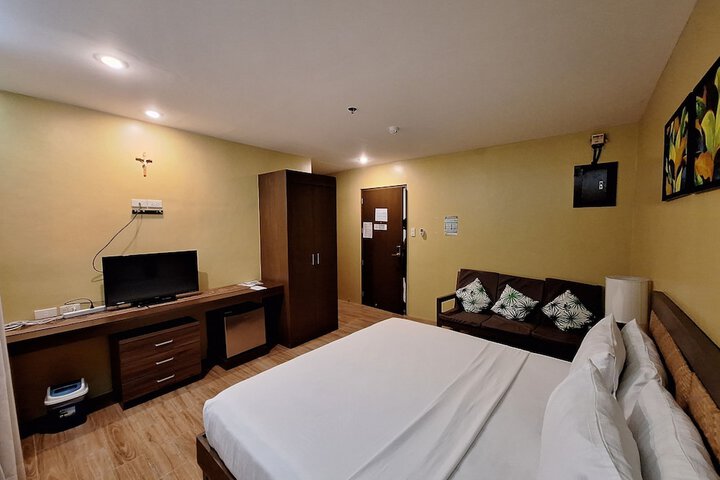 Room 4 of 30