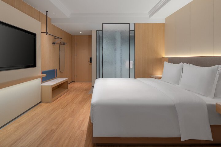Room 10 of 57