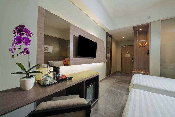 Room 26 of 50