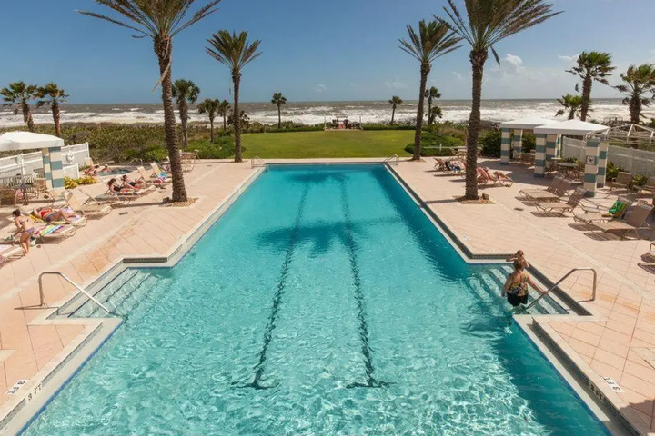 Pool 10 of 22