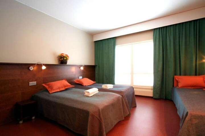 Room 4 of 44