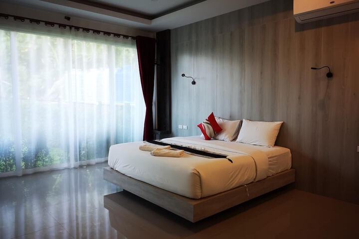 Room 14 of 48