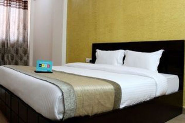 Room 2 of 5
