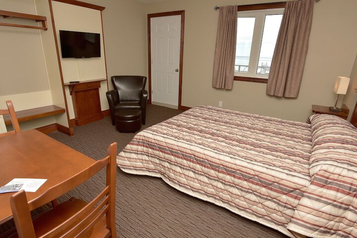 Room 15 of 49