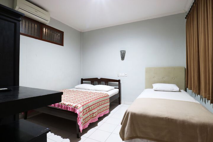 Room 28 of 61