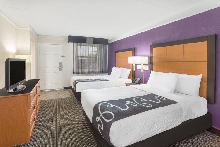 Room 8 of 19