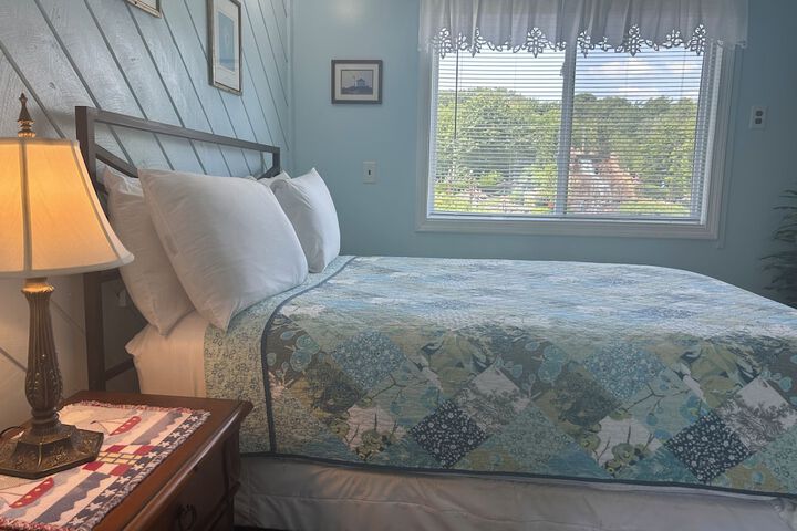 Room 6 of 51