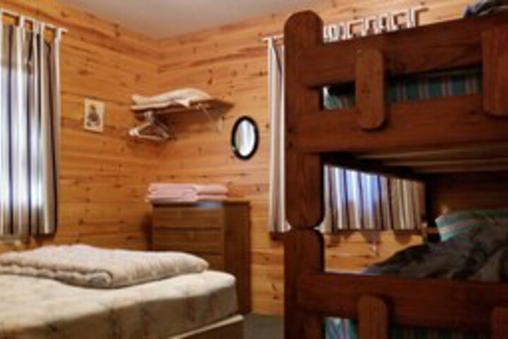 Room 103 of 154