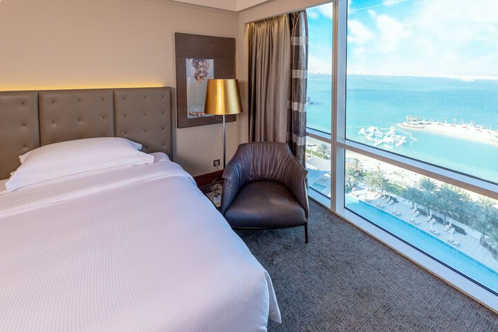 Room 20 of 94