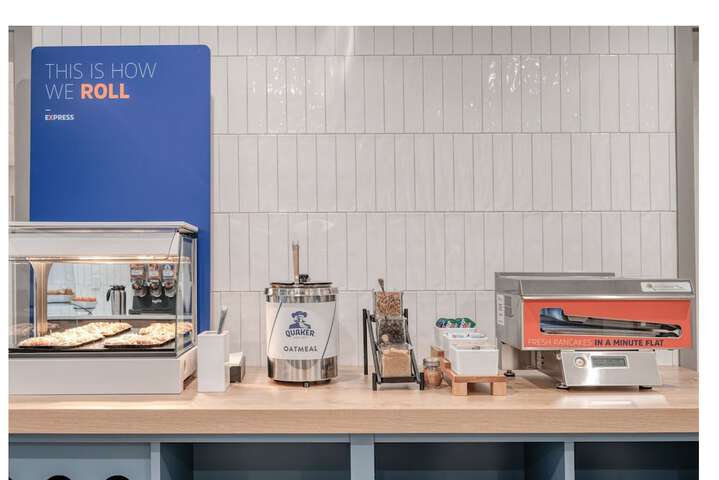 Breakfast/Coffee Service 37 of 49