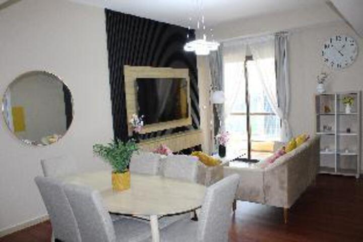 Urban Panda Skyview Hostel JBR