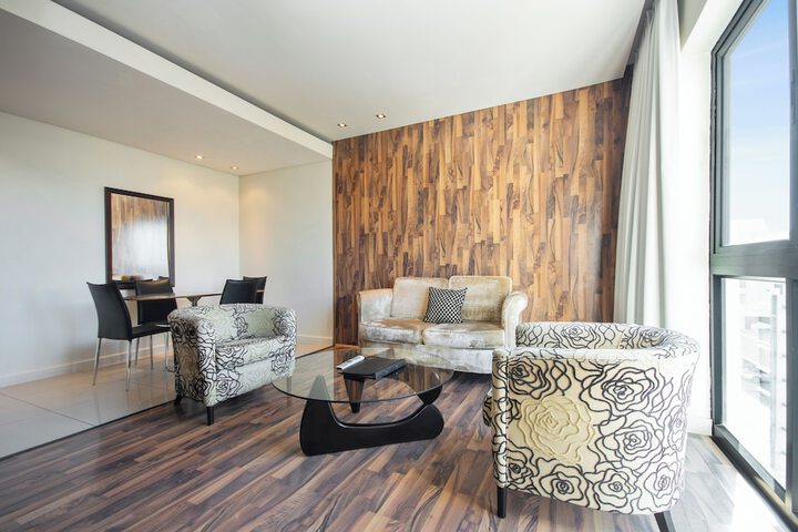 Room 45 of 102