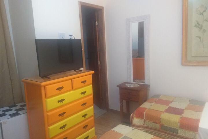 Room 3 of 27