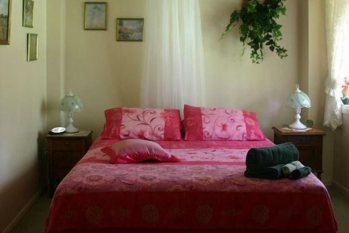 Room 2 of 25