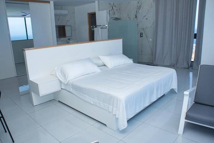 Room 3 of 48