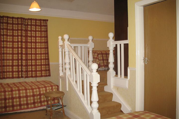 Room 15 of 32