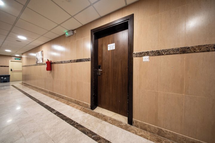 Ballroom/Hall 48 of 53