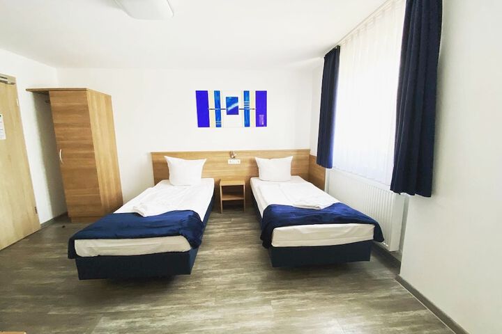 Room 14 of 40