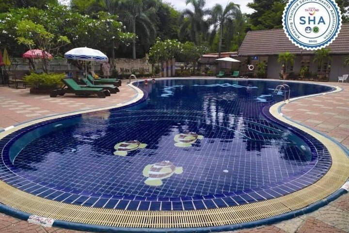 Pool 21 of 48