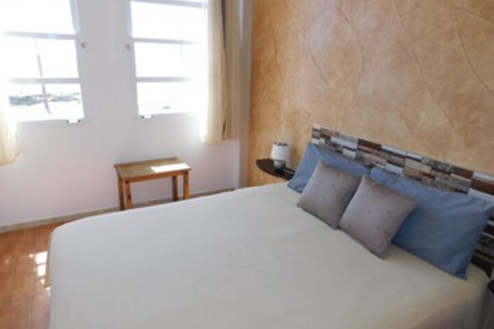 Room 10 of 11