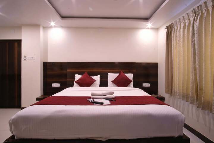 Room 7 of 70