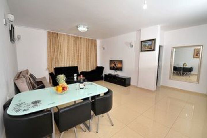 Room 15 of 32