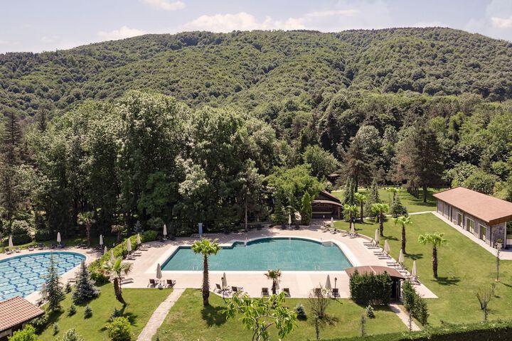 Hotel Pool