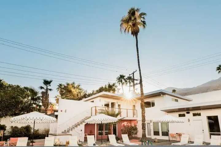 The Wesley Flat 7 in Palm Springs